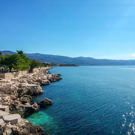 Andrijana By Interhome * نوفي فينودولسكي