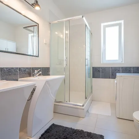 Andrijana By Interhome بيت للعطل